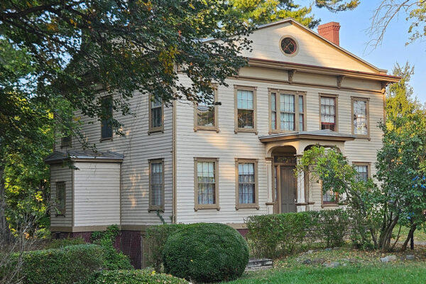 Conservancy Grants Help Save Stephens-Prier House